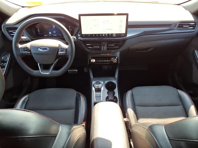 Certified 2023 Ford Escape ST-Line w/ Tech Pack #1 AWD/4WD image 13