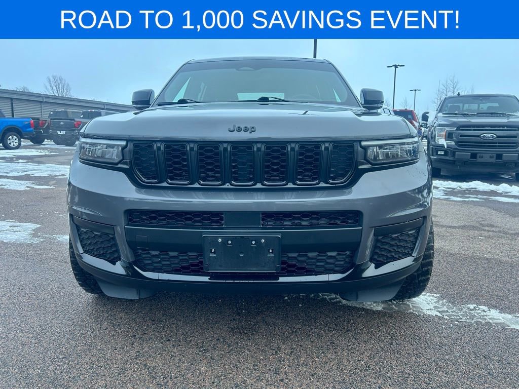 Used 2023 Jeep Grand Cherokee L Laredo image 9