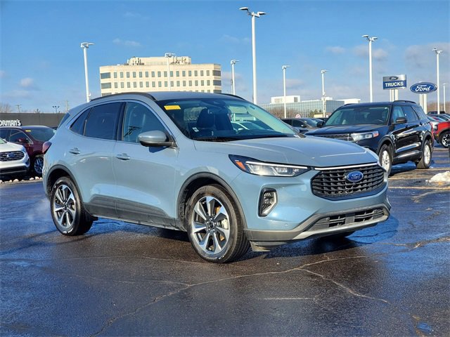 Certified 2023 Ford Escape Platinum image 5