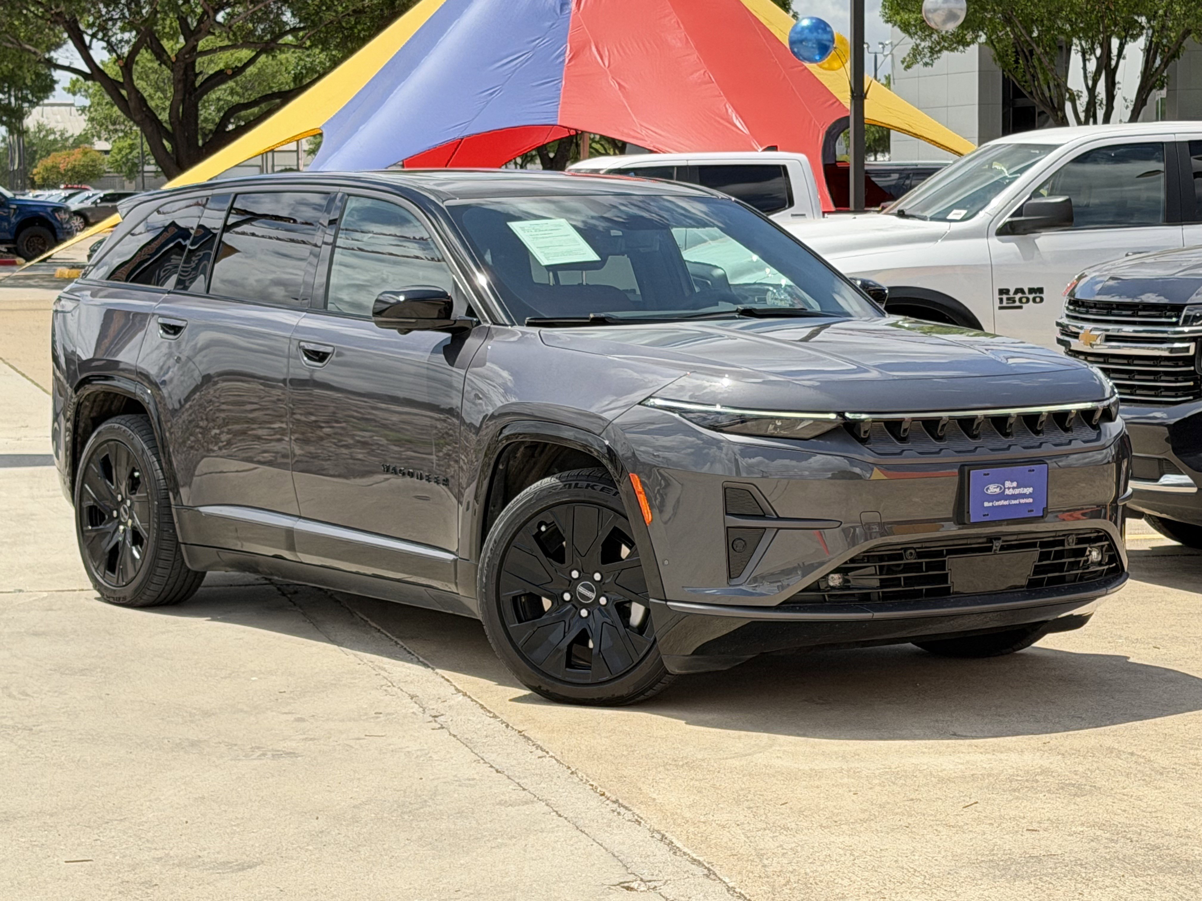 Used 2024 Jeep Wagoneer Launch Edition image 1