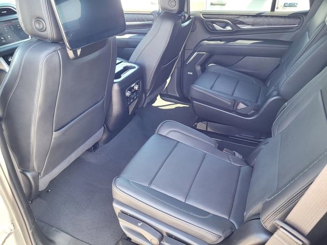 Used 2024 GMC Yukon Denali w/ Advanced Technology Package AWD/4WD image 12