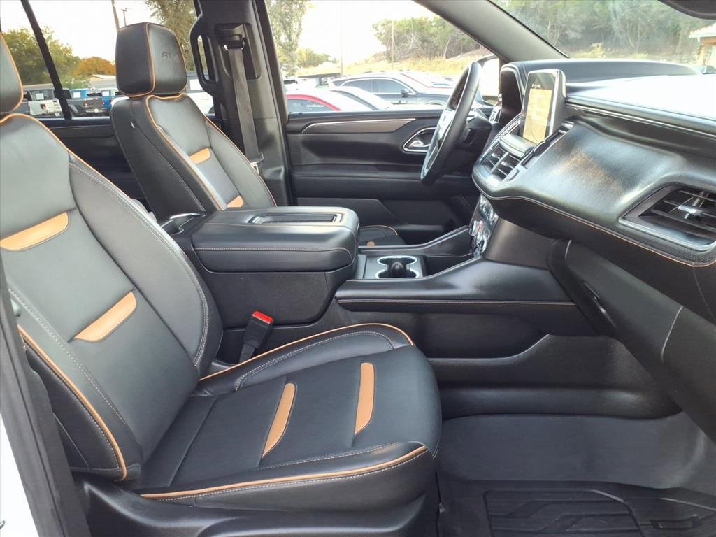 Used 2024 GMC Yukon AT4 w/ AT4 Premium Plus Package image 8