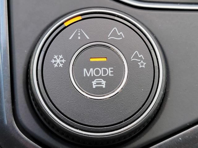 Used 2020 Volkswagen Tiguan SE AWD/4WD image 5