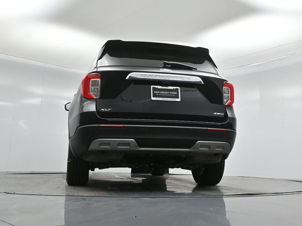 Certified 2024 Ford Explorer XLT w/ Equipment Group 202A image 15