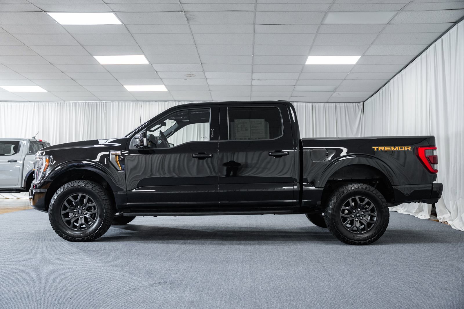 Certified 2023 Ford F150 Tremor w/ Equipment Group 402A High image 5