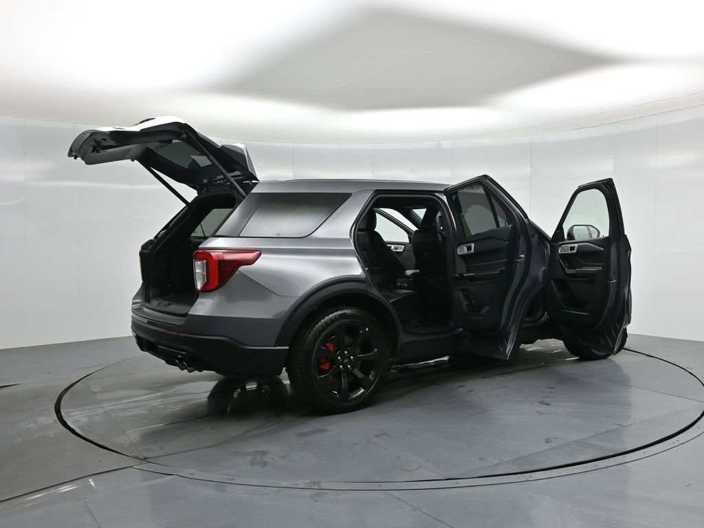 Certified 2022 Ford Explorer ST w/ Equipment Group 401A image 6