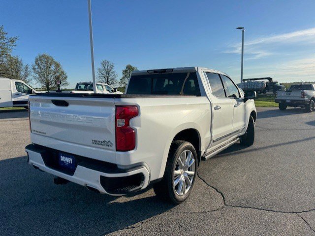 Used 2022 Chevrolet Silverado 1500 High Country w/ High Country Premium Package AWD/4WD image 5