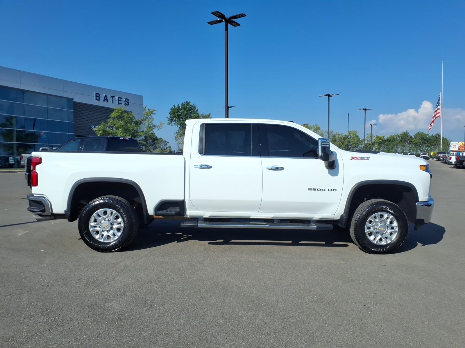 Used 2021 Chevrolet Silverado 2500 LTZ w/ LTZ Premium Package AWD/4WD image 2