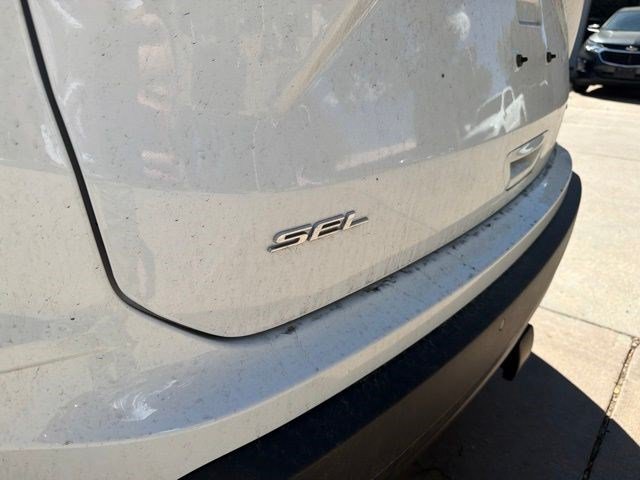 Certified 2022 Ford Edge SEL w/ Sport Appearance Package AWD/4WD image 12