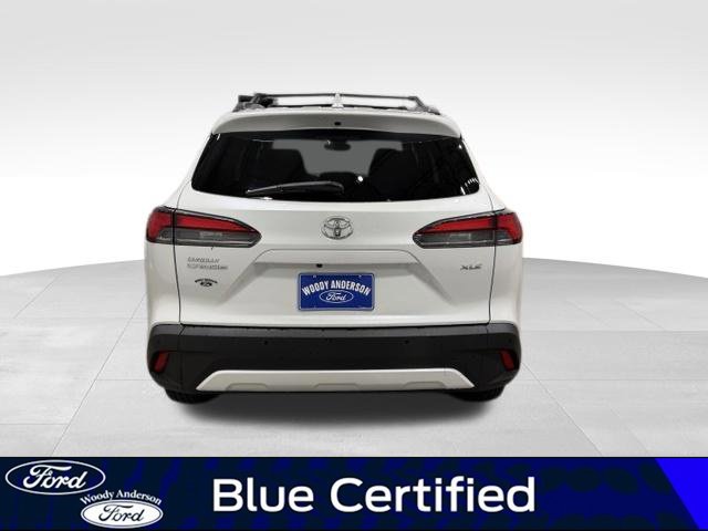 Used 2022 Toyota Corolla Cross XLE w/ Convenience Package FWD image 6
