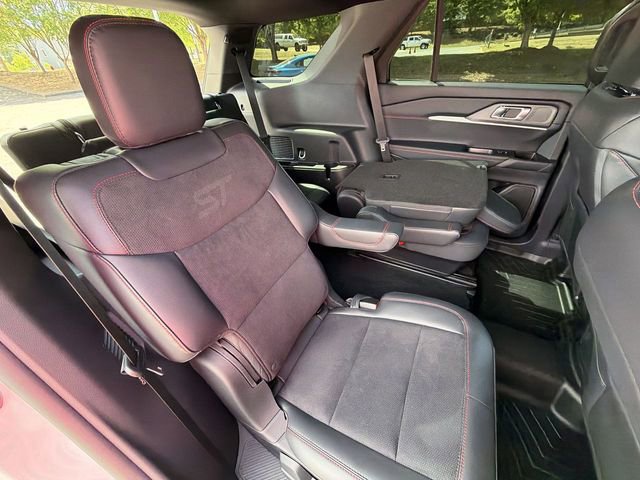 Certified 2025 Ford Explorer ST AWD/4WD image 28