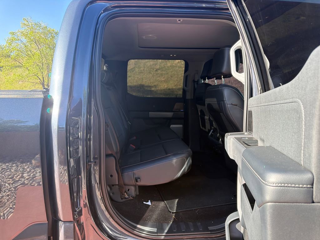 Certified 2022 Ford F150 Lariat w/ Equipment Group 502A High image 26