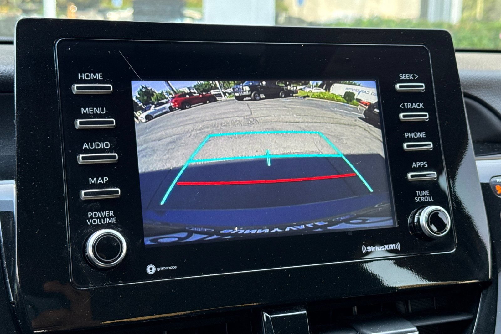 Used 2022 Toyota Camry SE FWD image 19
