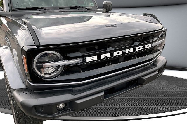 Certified 2023 Ford Bronco Outer Banks AWD/4WD image 31