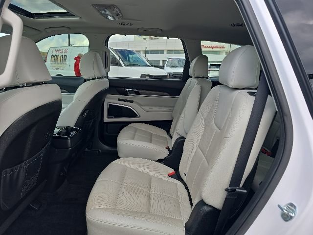 Used 2022 Kia Telluride EX w/ EX Premium Package FWD image 15