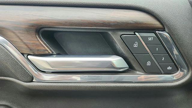 Used 2024 GMC Sierra 1500 SLT image 23