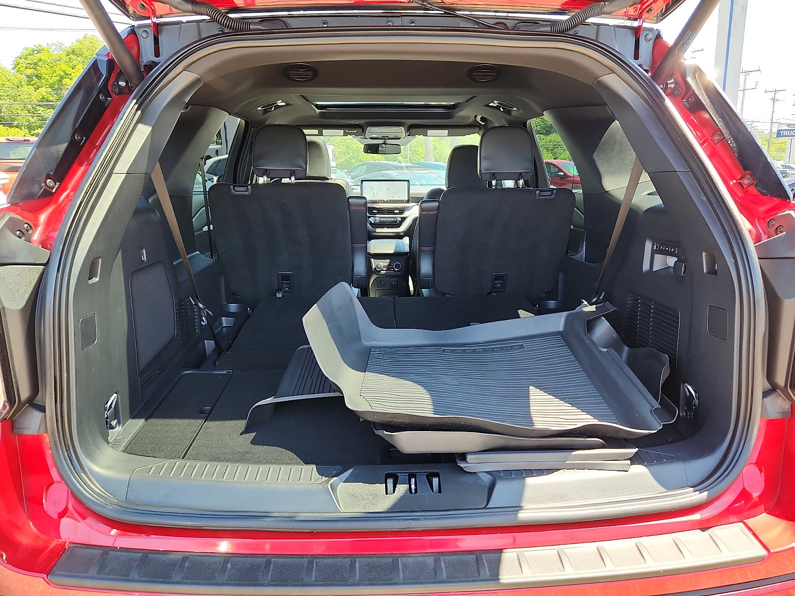 Certified 2025 Ford Explorer ST w/ Sun And Sound Package AWD/4WD image 28