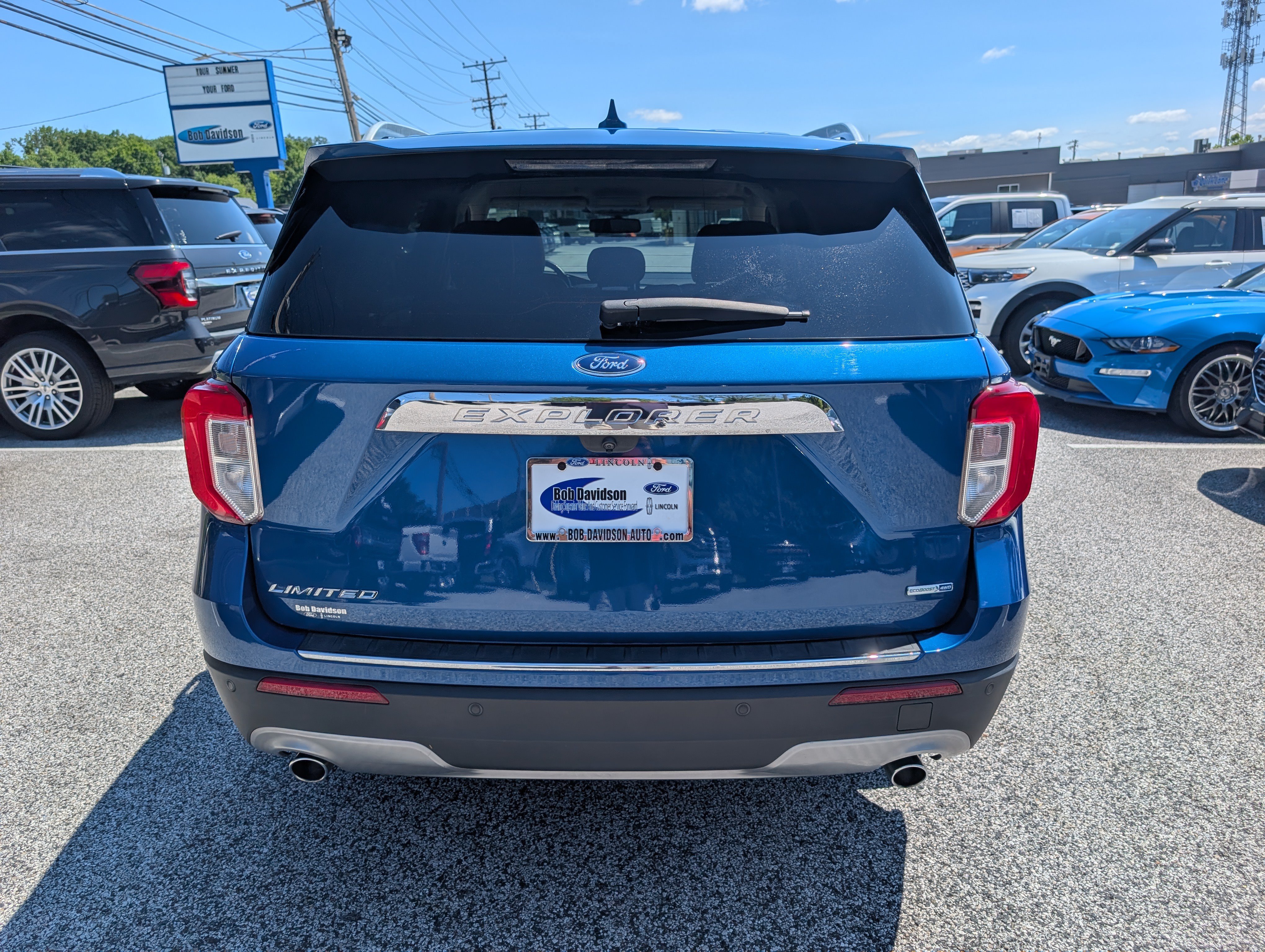 Certified 2020 Ford Explorer Limited AWD/4WD image 6