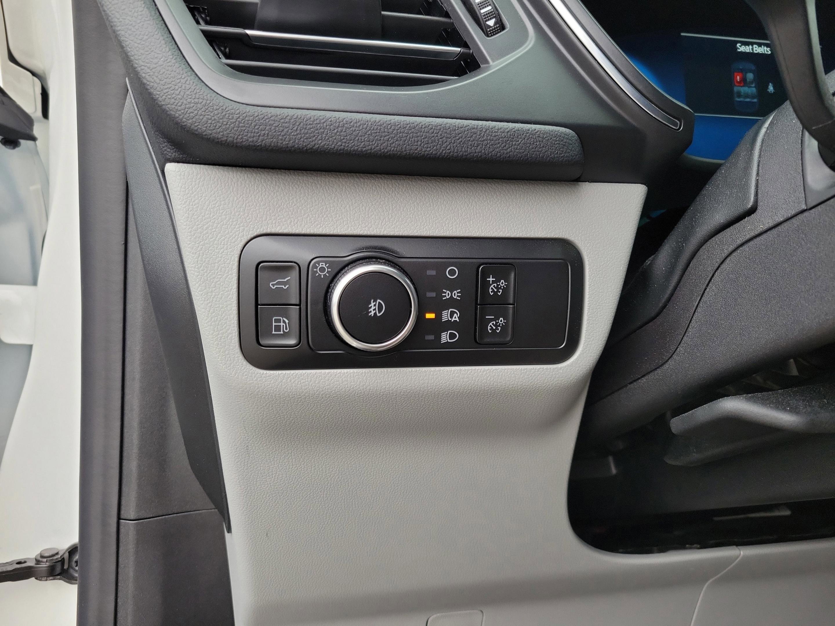 Certified 2024 Ford Escape SE w/ PHEV Premium Package image 7