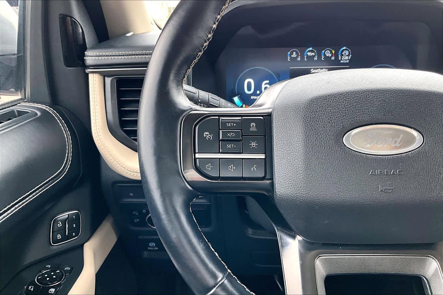 Certified 2023 Ford Expedition Max Platinum RWD image 43