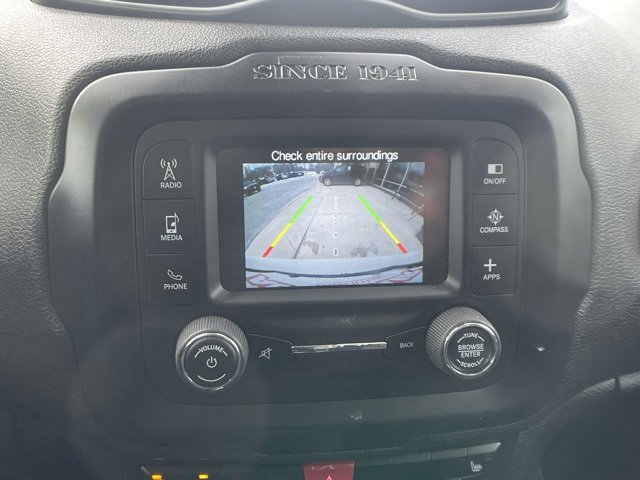 Used 2017 Jeep Renegade Latitude w/ Cold Weather Group image 24