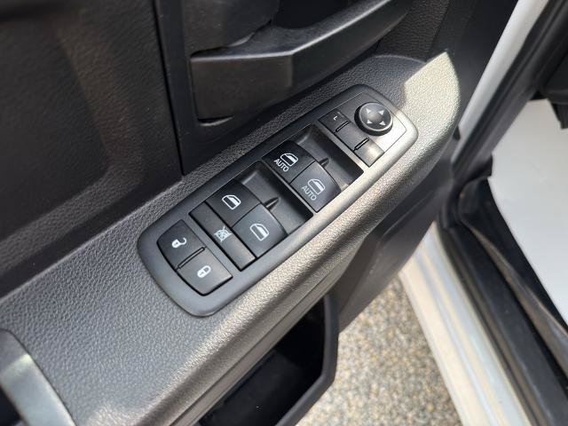 Used 2018 RAM 3500 Tradesman w/ Chrome Appearance Group AWD/4WD image 10