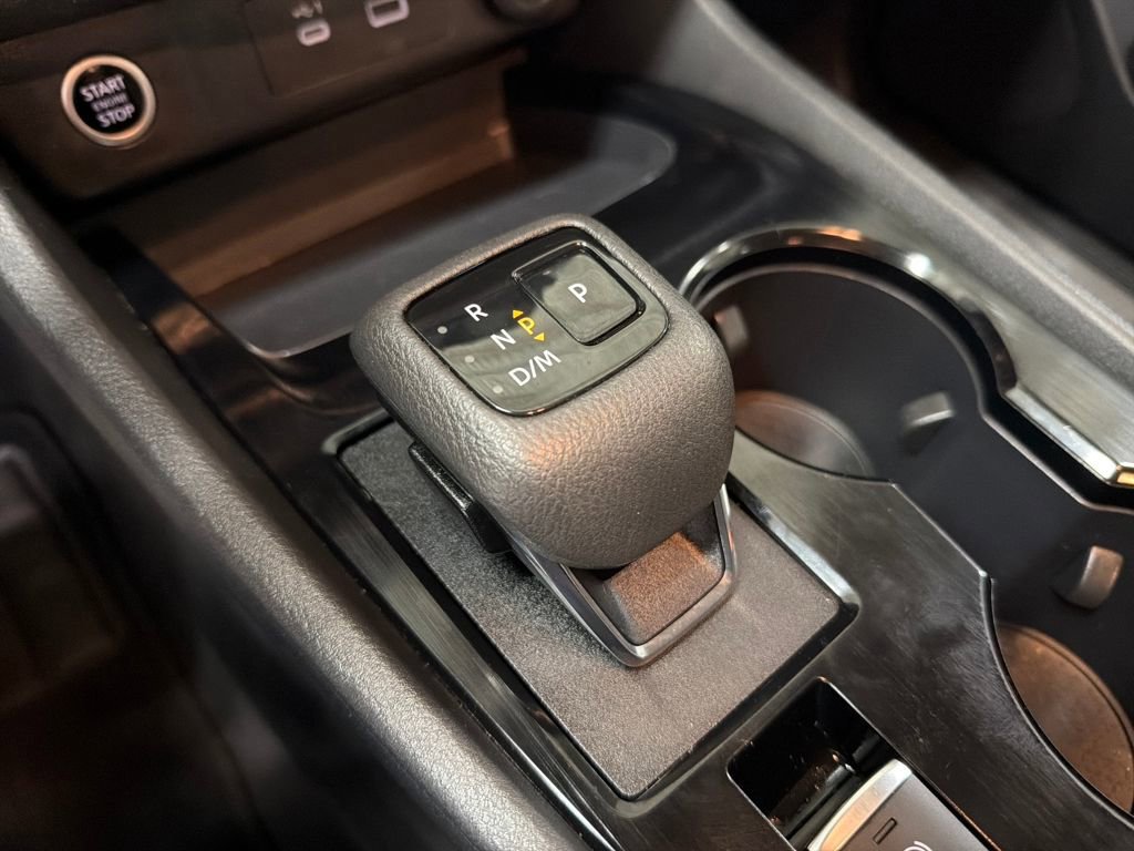 Used 2022 Nissan Rogue SV image 27