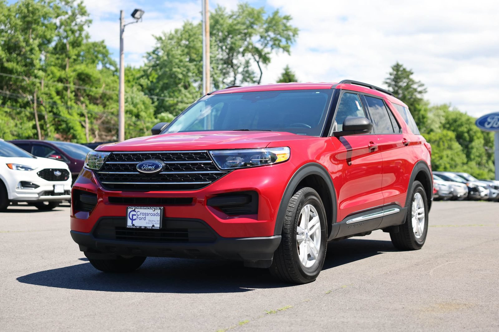 Certified 2023 Ford Explorer XLT AWD/4WD image 1