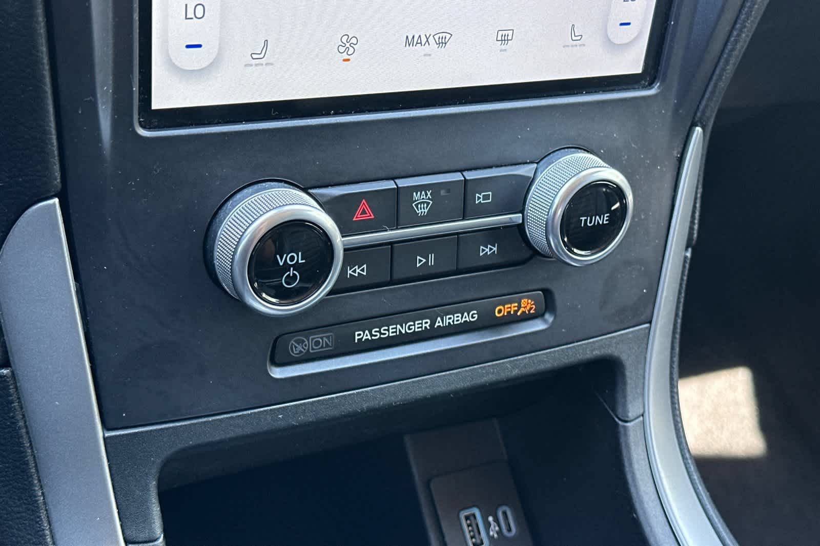 Certified 2022 Ford Edge SEL AWD/4WD image 21