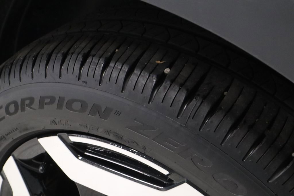 Used 2025 Kia Telluride S image 17