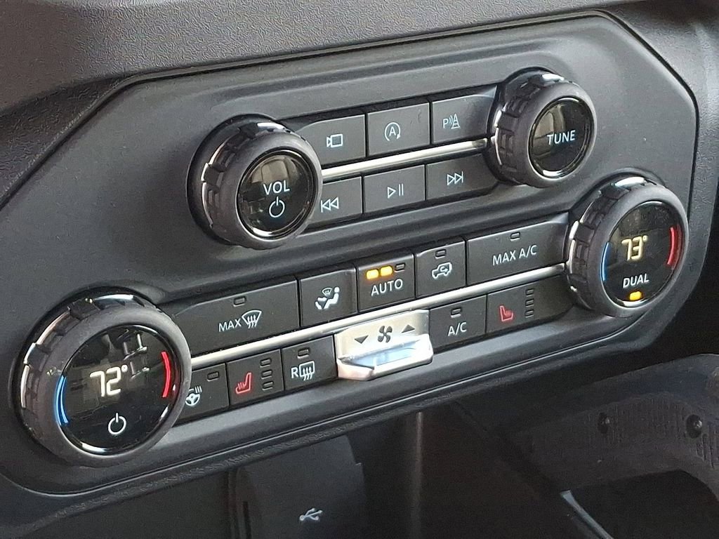 Certified 2025 Ford Bronco Badlands w/ Sasquatch Package image 16