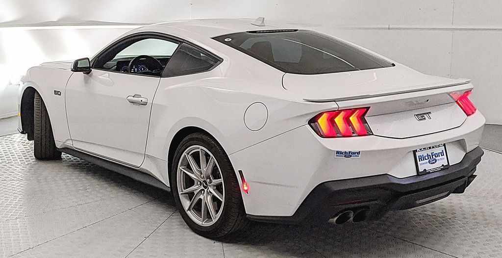 Certified 2024 Ford Mustang GT Premium RWD image 4