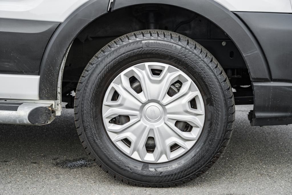 Certified 2024 Ford Transit 250 Low Roof w/ Exterior Upgrade Package image 21