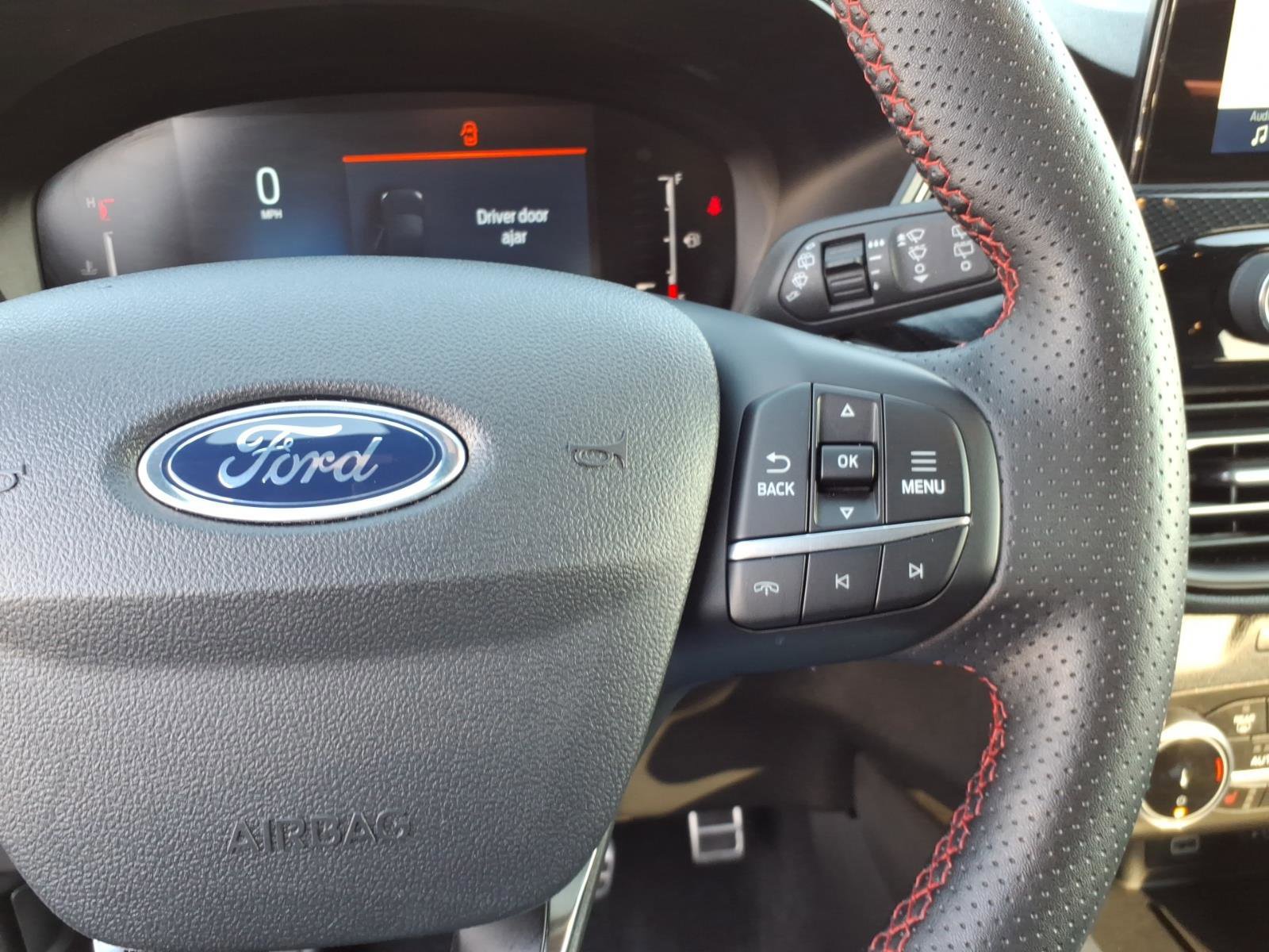 Certified 2024 Ford Escape ST-Line image 16