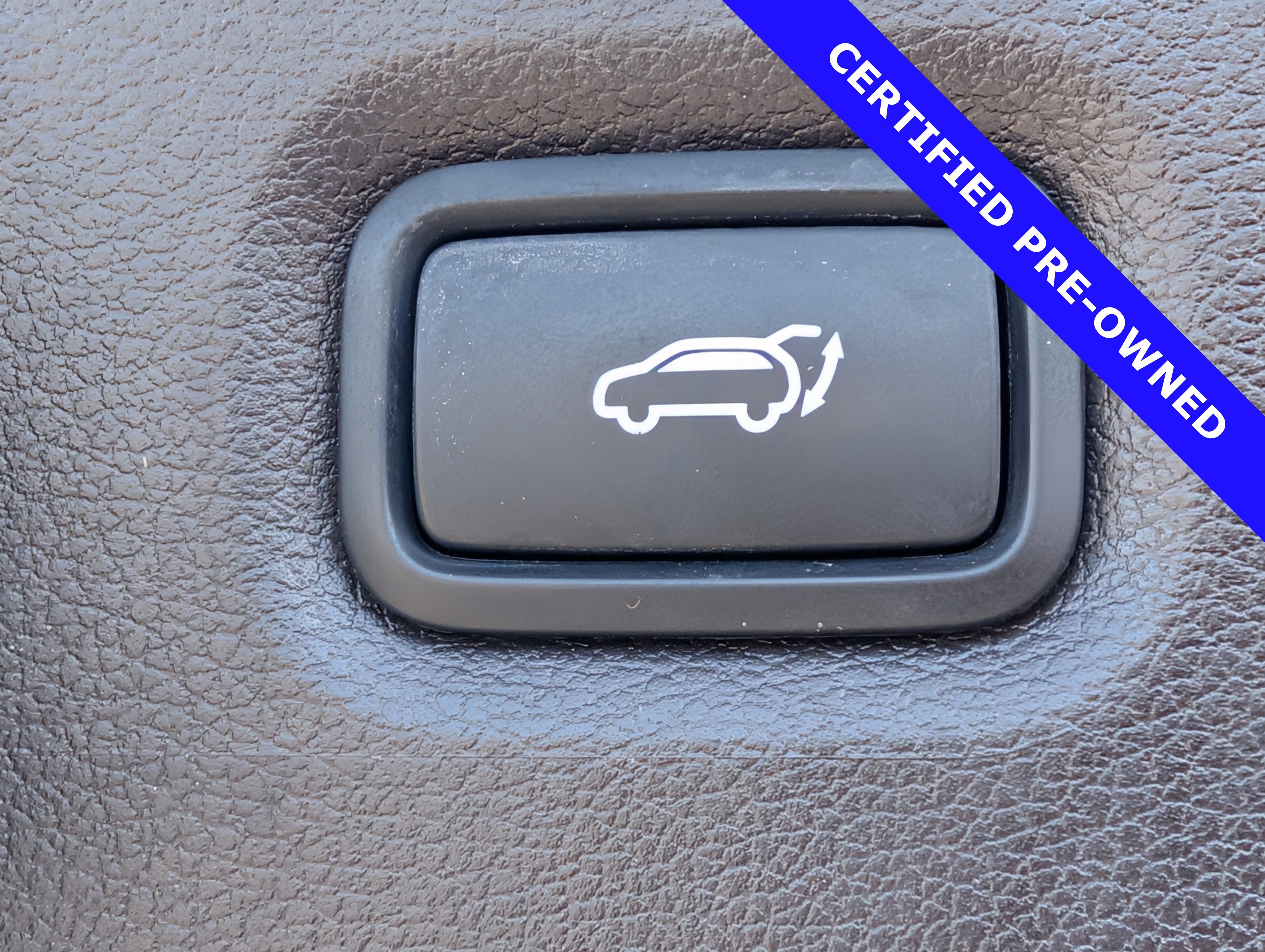 Used 2020 Hyundai Santa Fe Limited FWD image 14