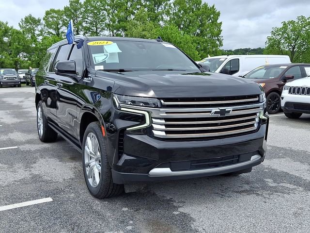Used 2021 Chevrolet Suburban High Country AWD/4WD image 2