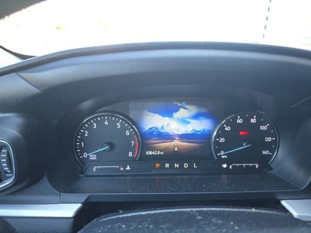 Certified 2022 Ford Explorer XLT w/ Equipment Group 202A image 7