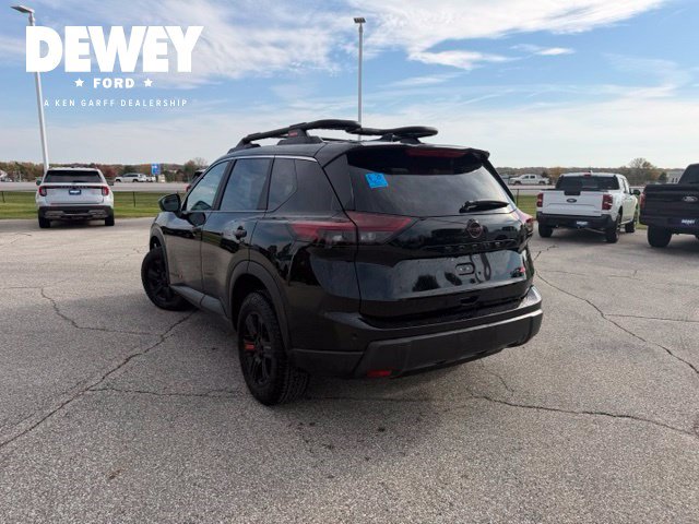 Used 2026 Nissan Rogue SV AWD/4WD image 11