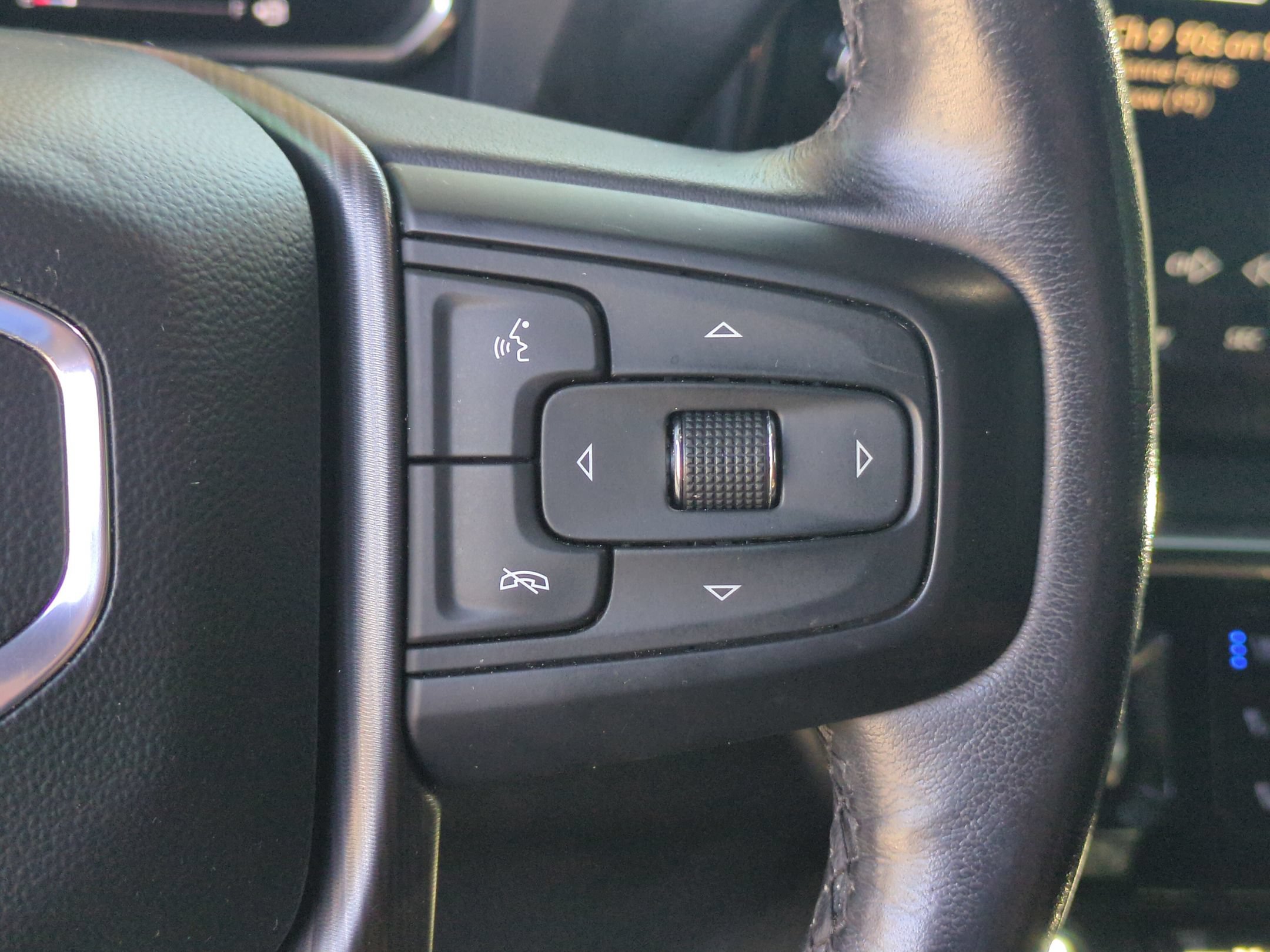 Used 2024 GMC Sierra 2500 Denali Ultimate AWD/4WD image 16