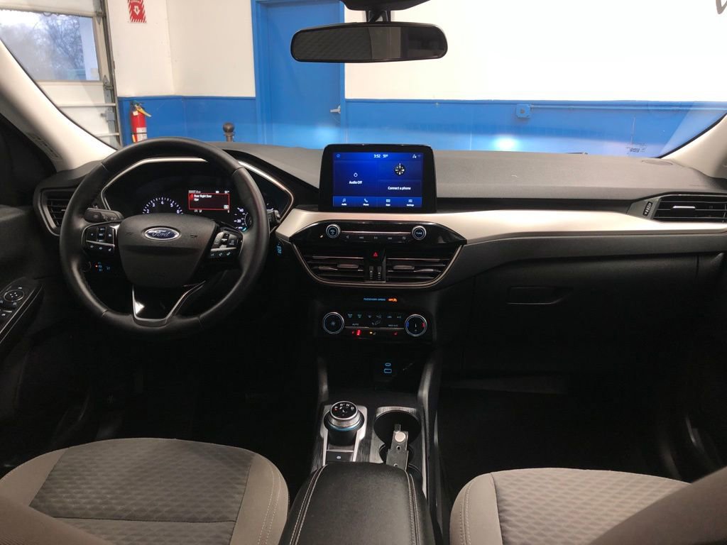 Certified 2022 Ford Escape SE w/ Cold Weather Package image 14