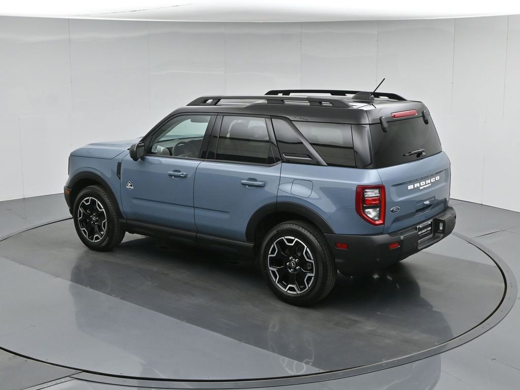 Certified 2025 Ford Bronco Sport Outer Banks w/ Outer Banks Tech Package+ AWD/4WD image 45