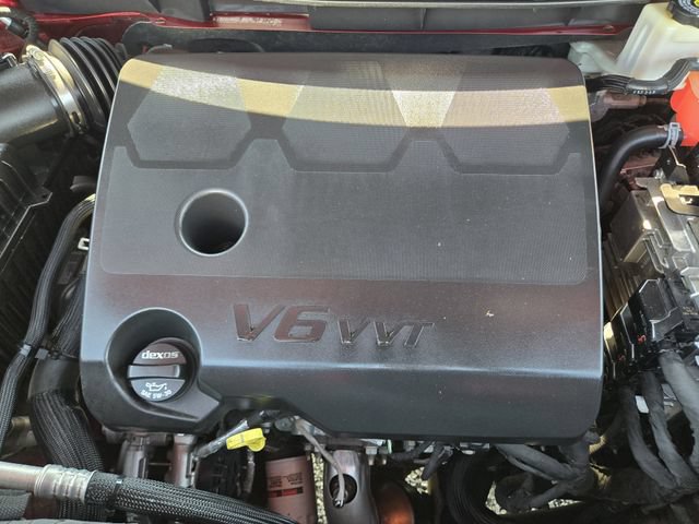 Used 2023 Chevrolet Traverse LT FWD image 30