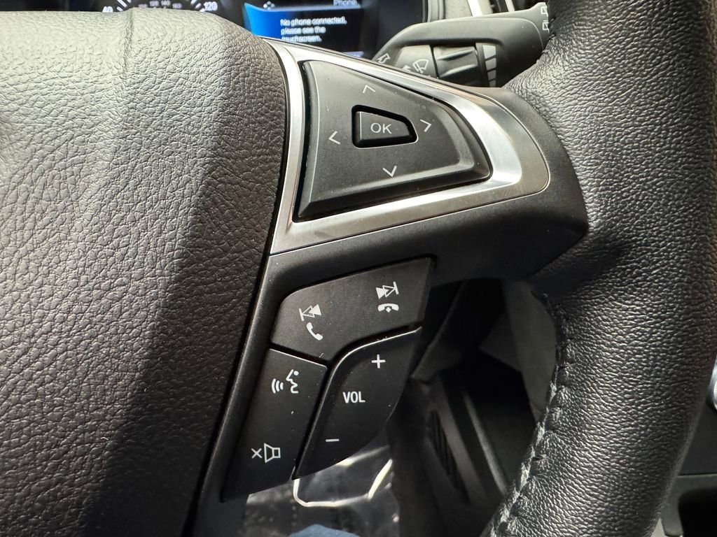 Certified 2022 Ford Edge SEL w/ Convenience Package AWD/4WD image 16