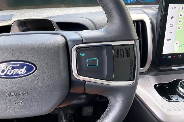 Certified 2025 Ford Expedition Active AWD/4WD image 19