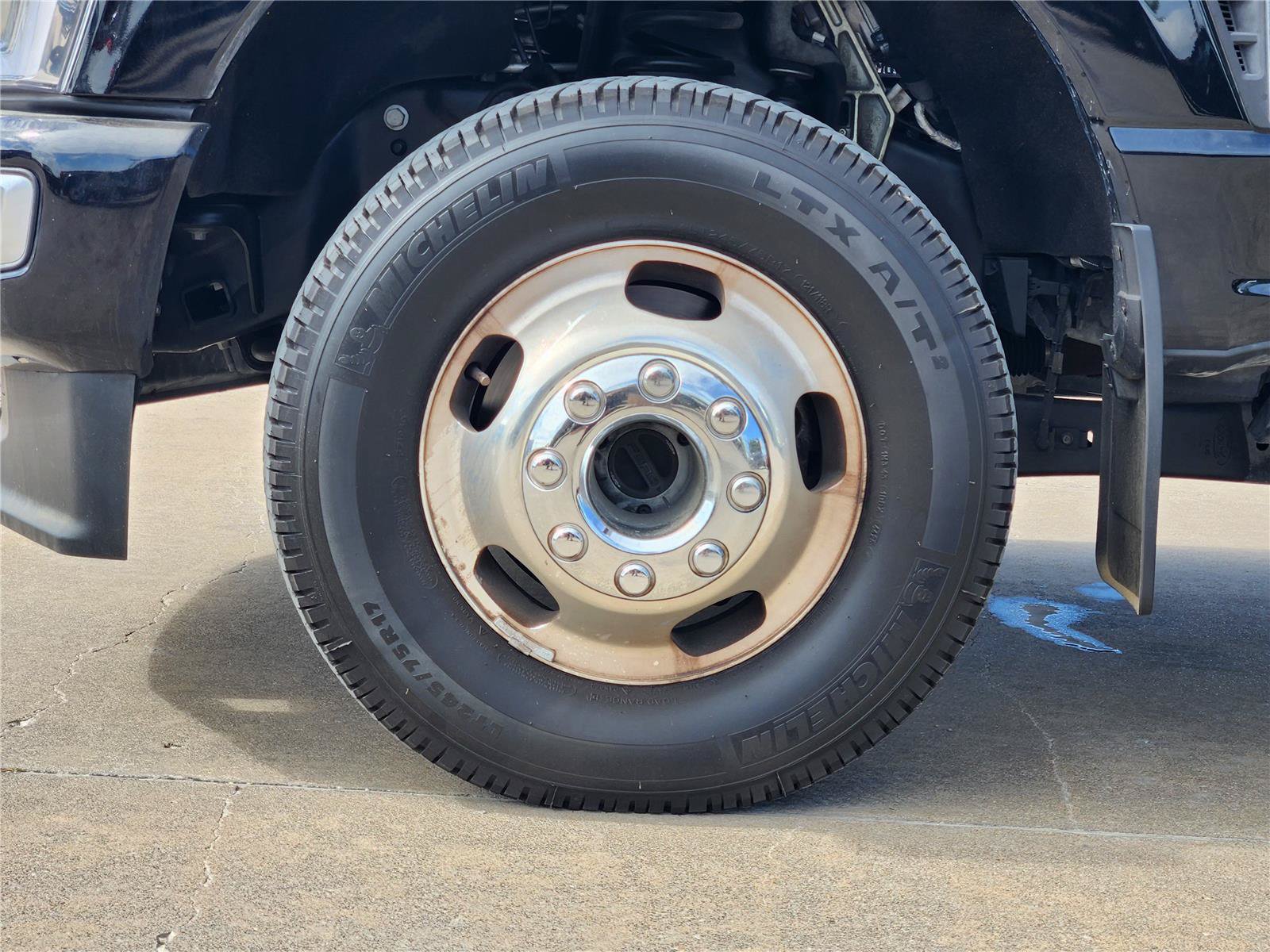 Certified 2024 Ford F350 Platinum AWD/4WD image 8