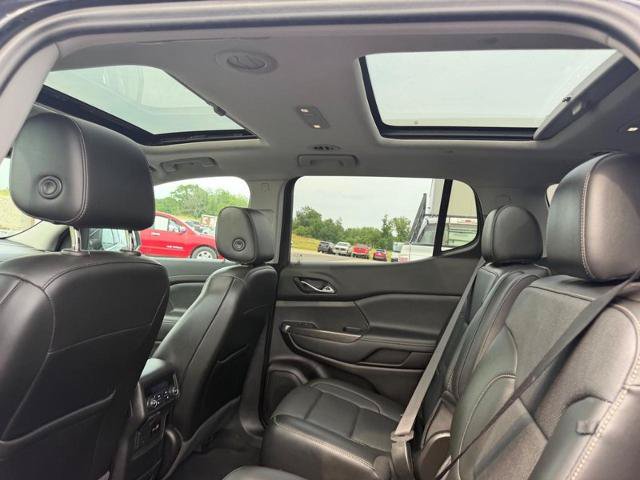 Used 2021 GMC Acadia SLT w/ Technology Package AWD/4WD image 12