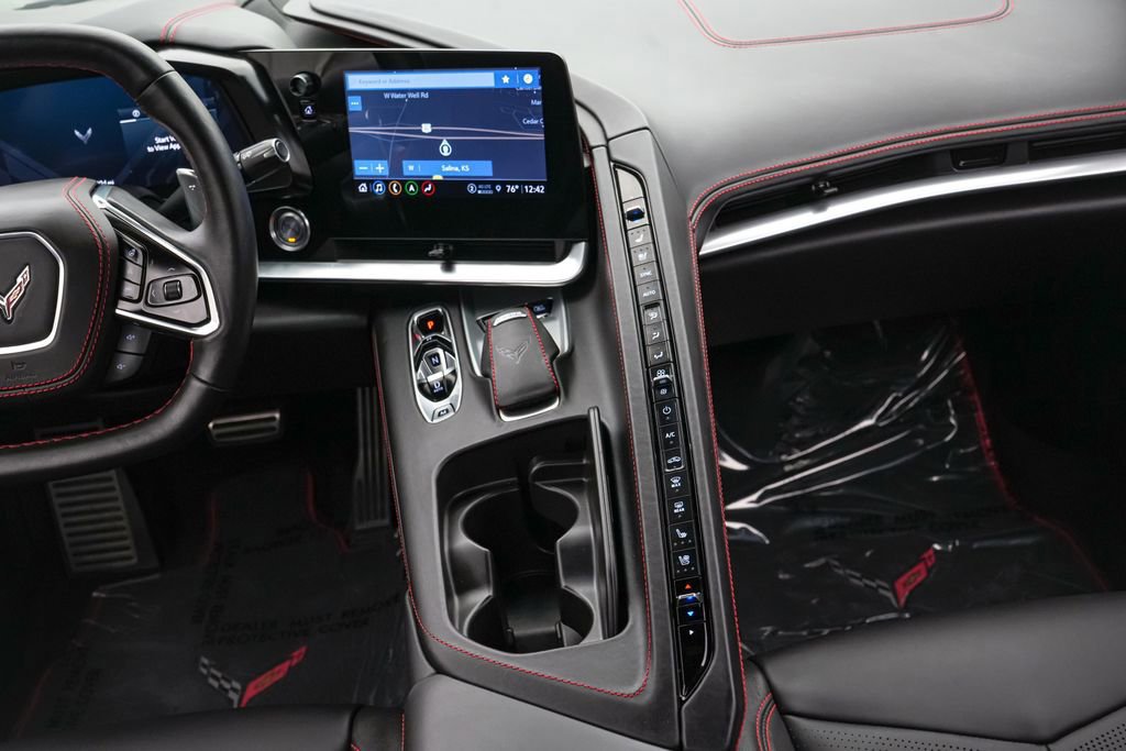 Used 2022 Chevrolet Corvette Stingray Premium Conv w/ Z51 Performance Package image 29