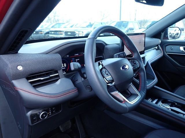 Certified 2025 Ford Explorer ST-Line w/ Premium Package image 16