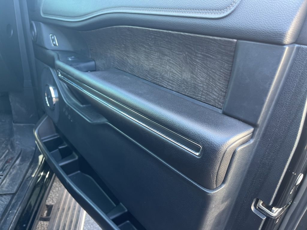 Certified 2018 Ford Expedition Limited image 27