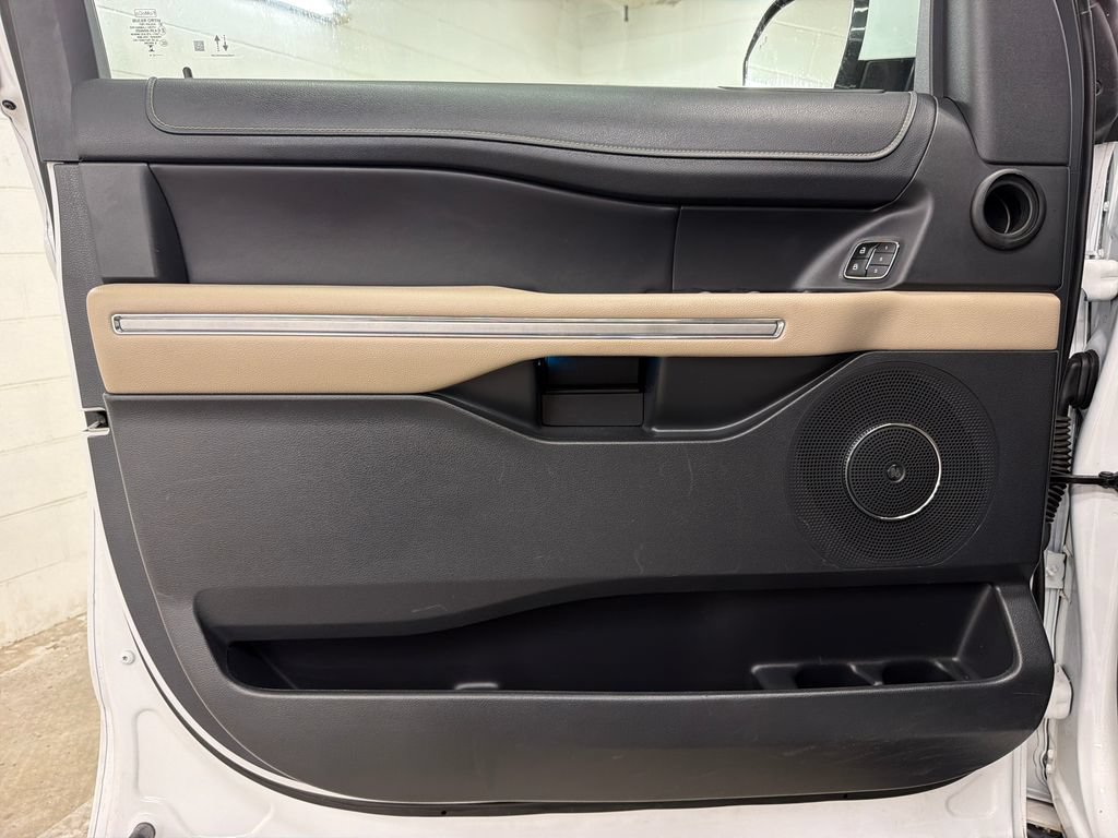 Certified 2024 Ford Expedition Limited RWD image 18